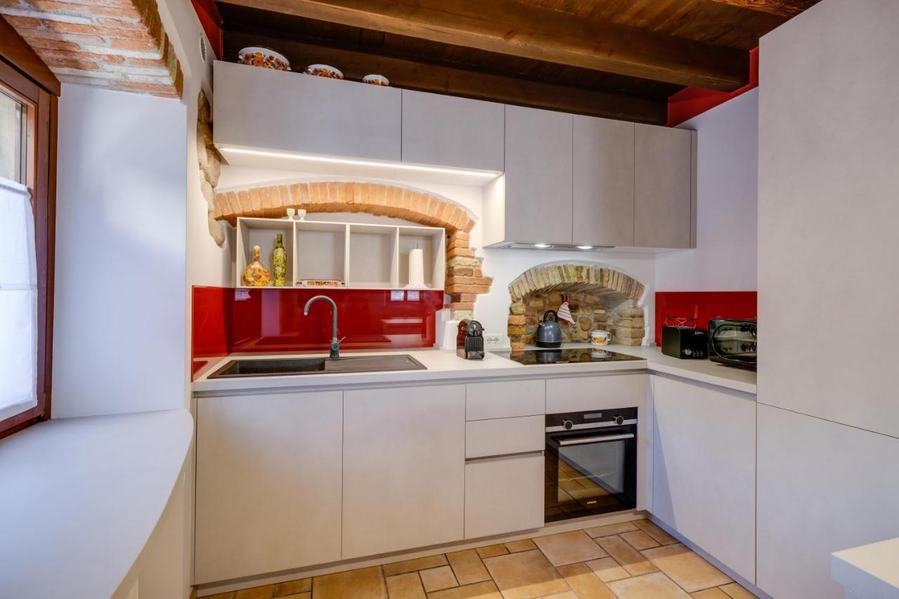 Ca' Gremal - Casa Vacanze Tra Le Colline Del Garda - Calmasino Di Bardolino Exteriör bild