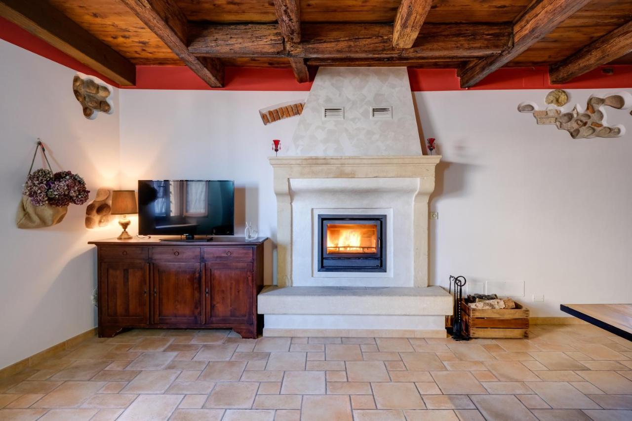 Ca' Gremal - Casa Vacanze Tra Le Colline Del Garda - Calmasino Di Bardolino Exteriör bild